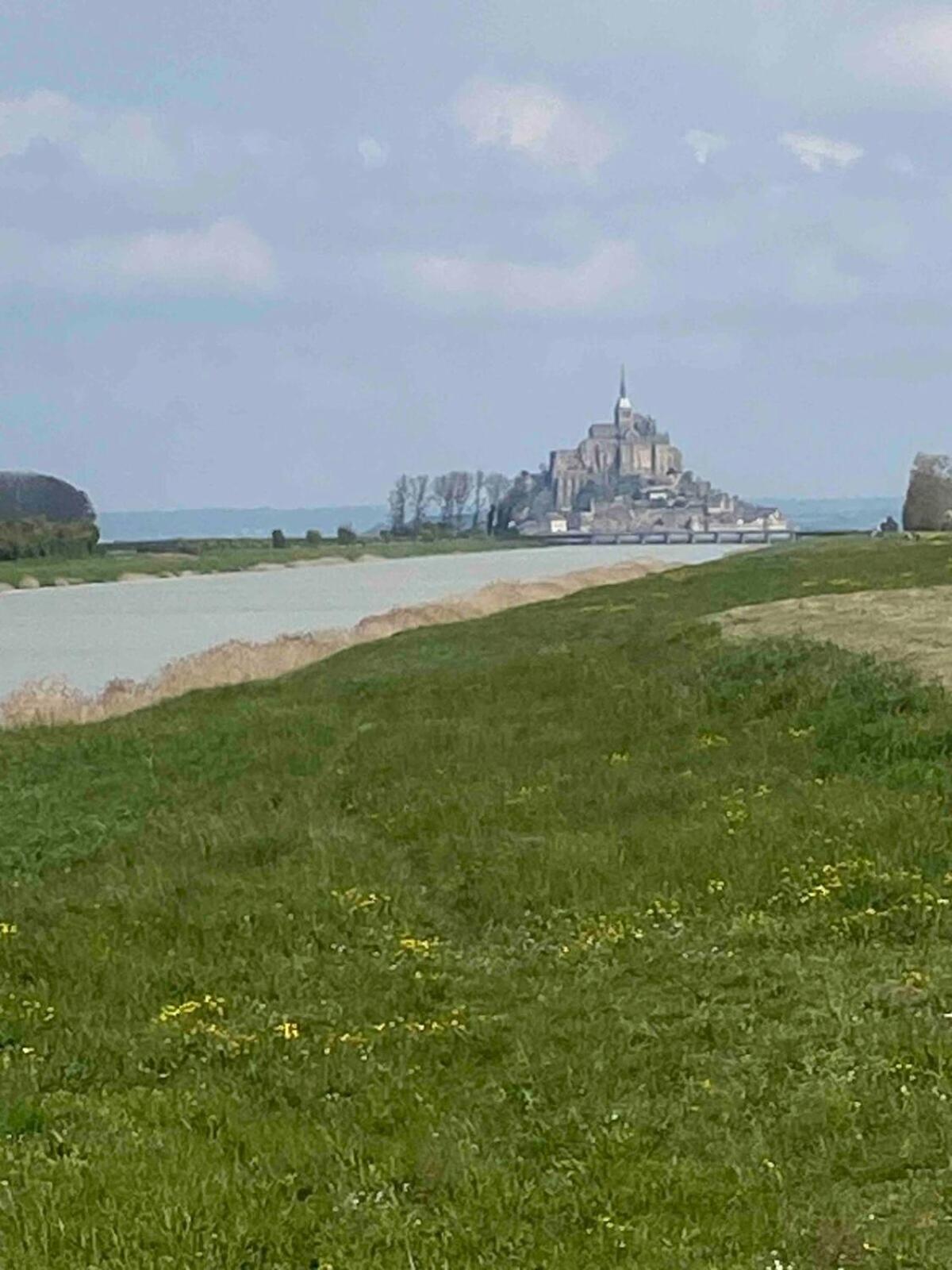 Gites Le Mont Desclos Saint Michel Beauvoir  Kamer foto